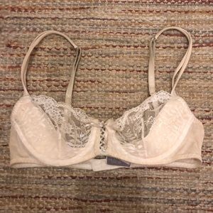 VS lacey bra